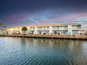 Rockport Waterfront Condo on Key Allegro Island